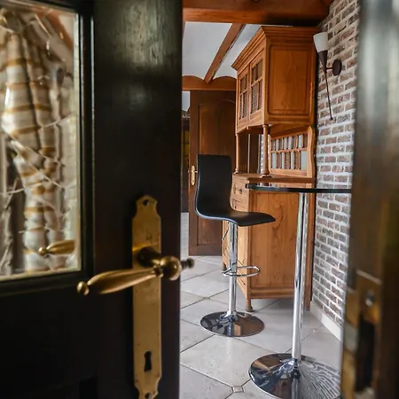 A L'etang Du Trieu *