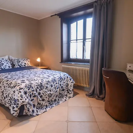 A L'etang Du Trieu *