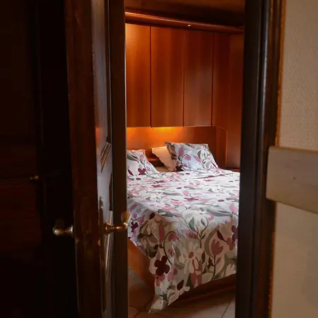 A L'etang Du Trieu Pecq